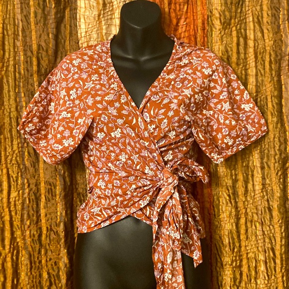 Madewell Tops - Madewell floral wrap top